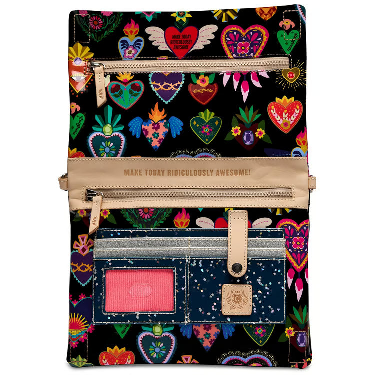 Consuela Metro Crossbody, Vida
