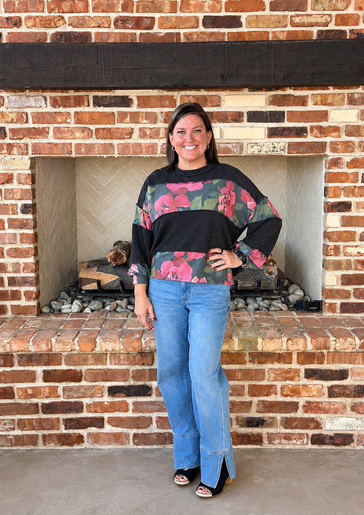 In The Spotlight Contrast Pullover-08-Tops-Avenue Shops-Market Street Nest, Fashionable Clothing, Shoes and Home Décor Located in Mabank, TX
