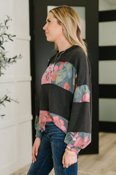 In the Spotlight Contrast Pullover-Womens-Ave Shops-Market Street Nest, Fashionable Clothing, Shoes and Home Décor Located in Mabank, TX