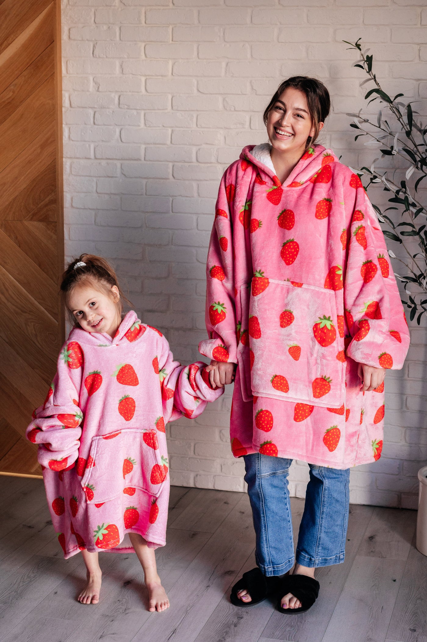 Oversized Blanket Hoodie in Strawberry-Layers-Ave Shops-Market Street Nest, Fashionable Clothing, Shoes and Home Décor Located in Mabank, TX