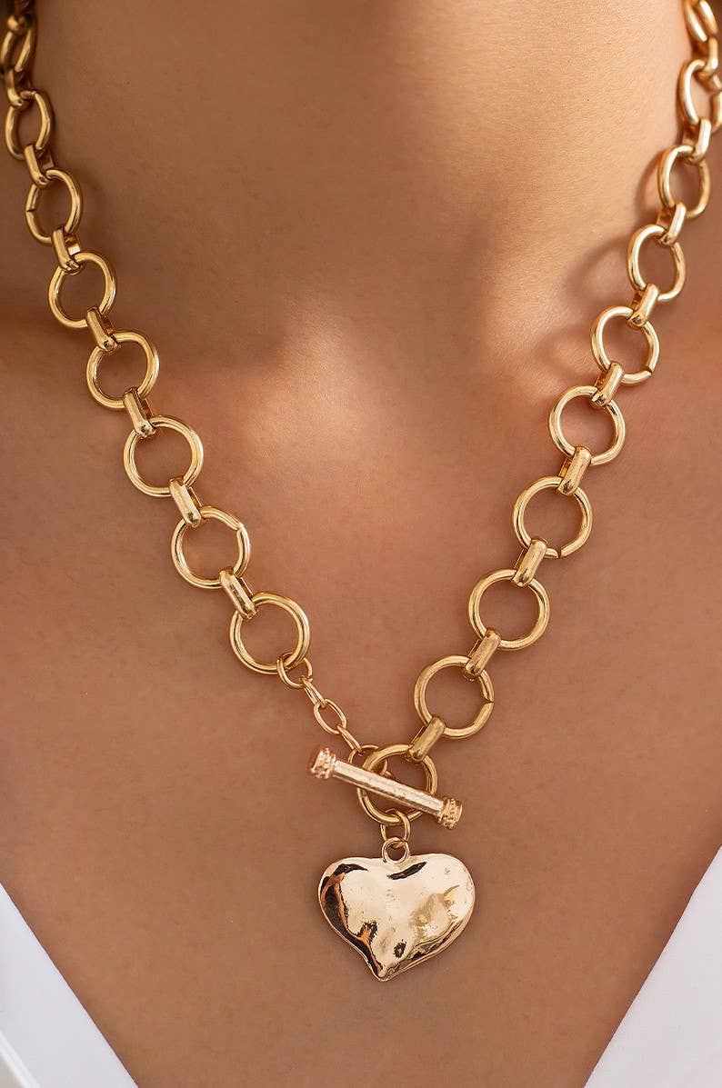 NOTABLE HAMMERED HEART FRONT TOGGLE NECKLACE | 40NK9476-JOSSLYN by wall to wall-Market Street Nest, Fashionable Clothing, Shoes and Home Décor Located in Mabank, TX