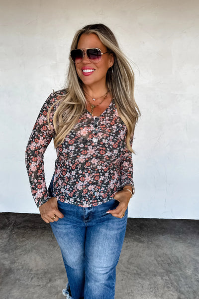 PREORDER: Annie Vneck Mesh Top-Womens-Ave Shops-Market Street Nest, Fashionable Clothing, Shoes and Home Décor Located in Mabank, TX