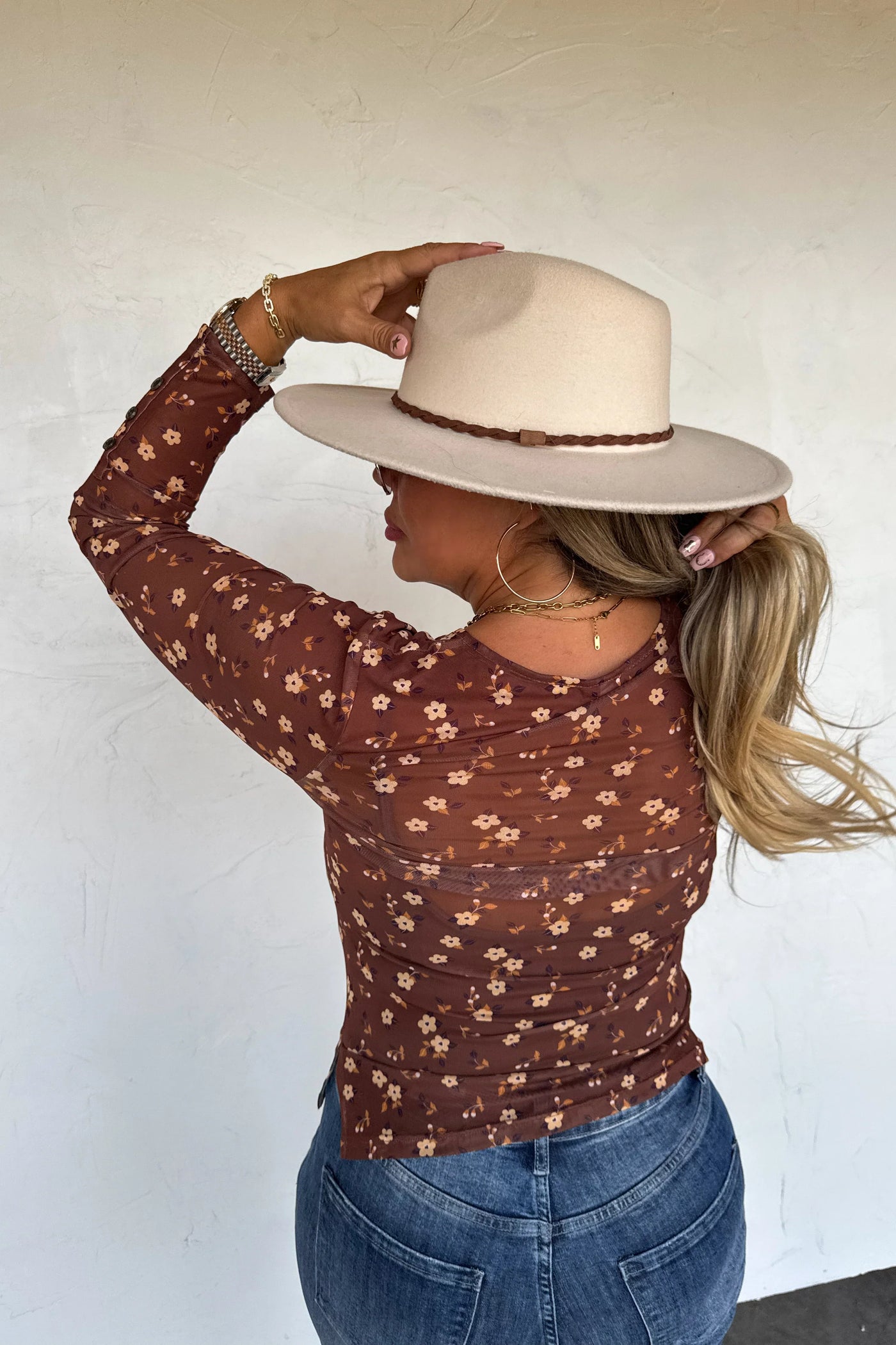 PREORDER: Annie Vneck Mesh Top-Womens-Ave Shops-Market Street Nest, Fashionable Clothing, Shoes and Home Décor Located in Mabank, TX
